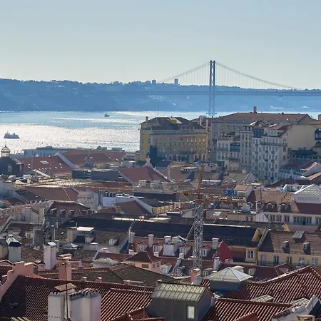 Apartment Charming Castelo. Amazing View Lissabon