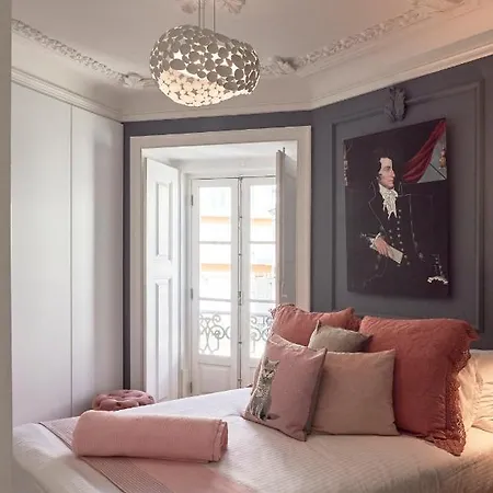 Charming Castelo. Amazing View Апартаменты