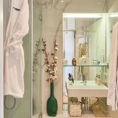 Charming Castelo. Amazing View * Лиссабон