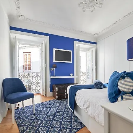 Charming Castelo. Amazing View * Лиссабон