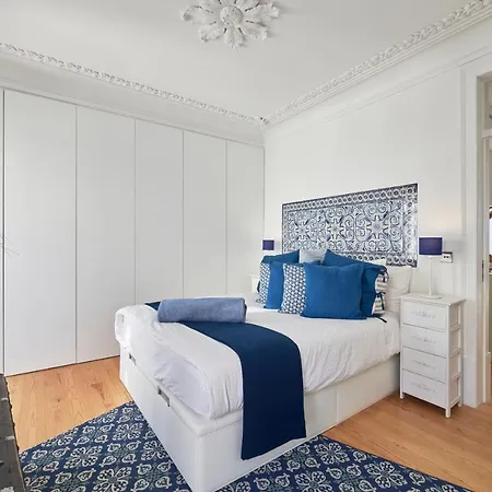 Апартаменты Charming Castelo. Amazing View